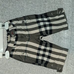 Burberry pants size 3 months
